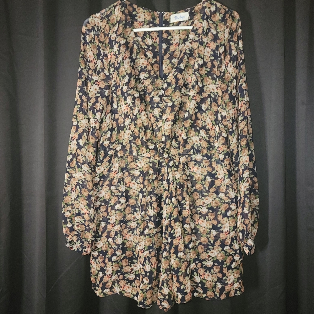 Bluetique Floral Romper Large Lined  Shorts Long Sleeve Back Zip Black Pockets